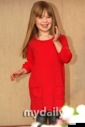 国外 RAPPER 小女孩：才华与个性的绽放