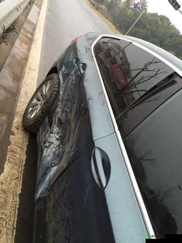 在车里被撞八次高 A 经历超特别