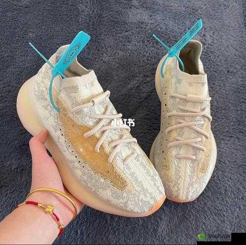 yeezy380 蜜桃粉和白色都是高清精品解析之探秘