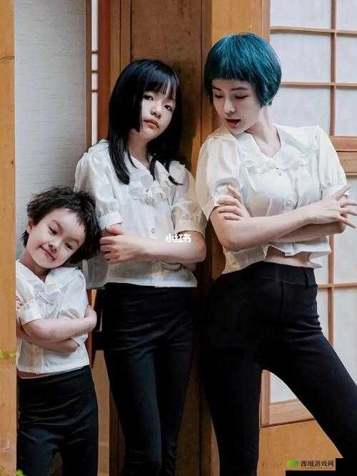 三个人黑白配玩法：趣味对决时刻