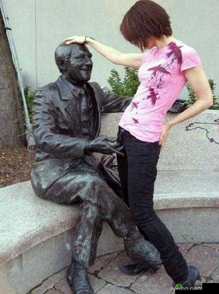 女人如饥似渴的四大表现:征服欲、占有欲、好奇心、虚荣心