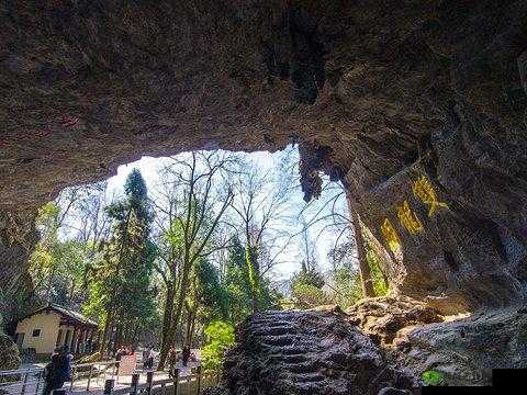 双洞奇景:双龙进洞夹心饼干