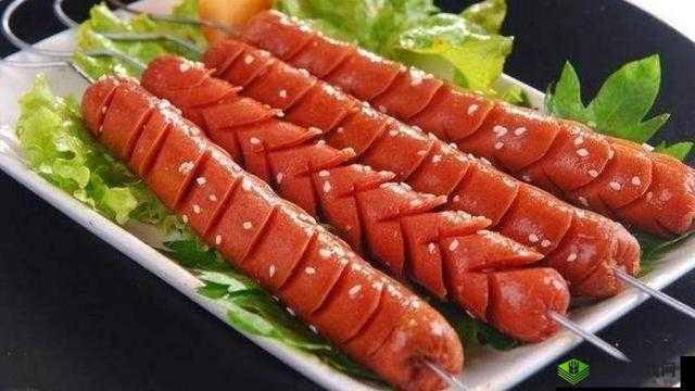 最新通告:小洞饿了想吃大火腿肠