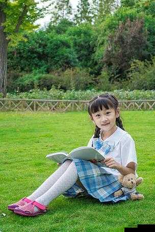 写作业坐在捧捧上面：真的很舒服