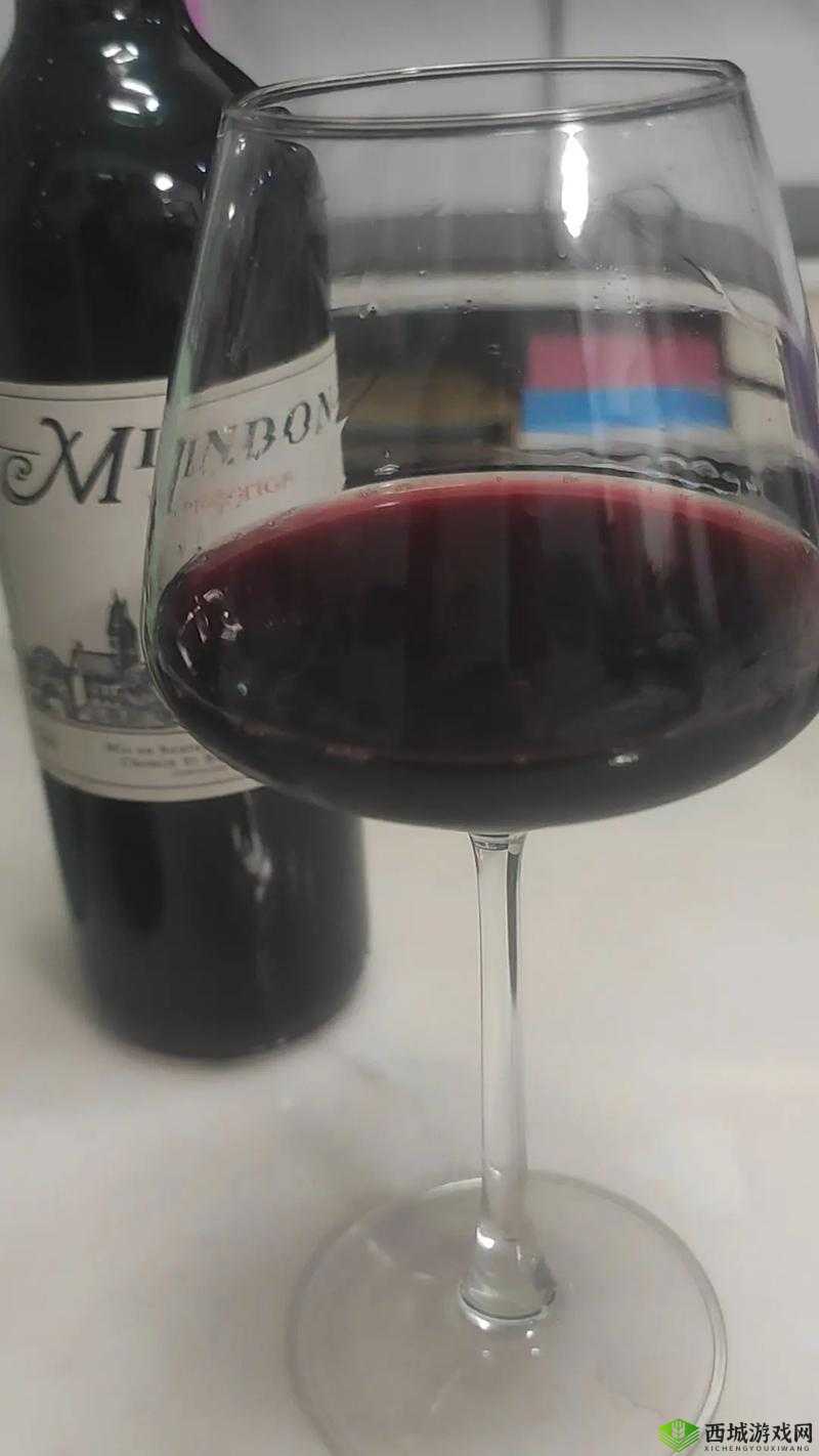 红酒装不下了 1V2 的解决方案:增加容器