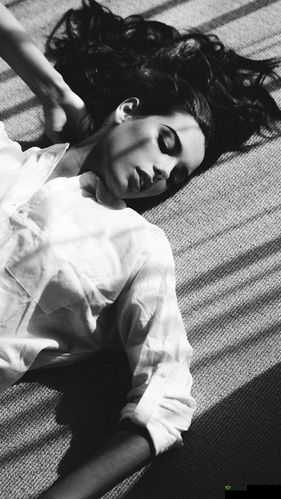 黑白欧美背景图:复古艺术风格