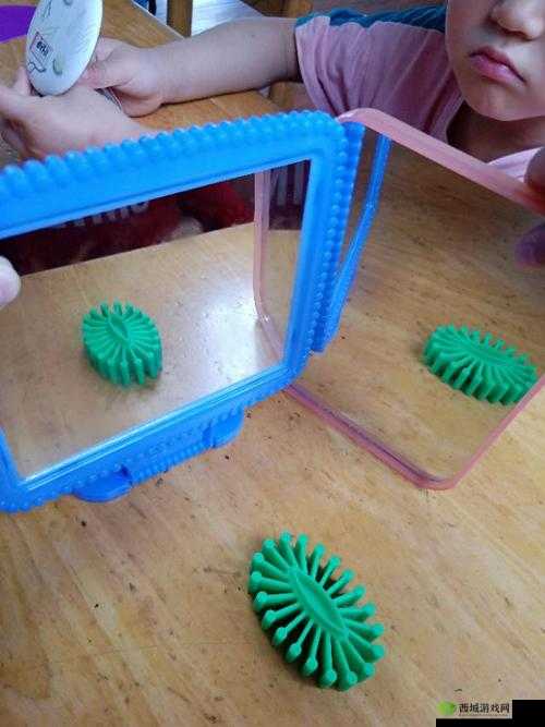 看看镜子里我们如何结合