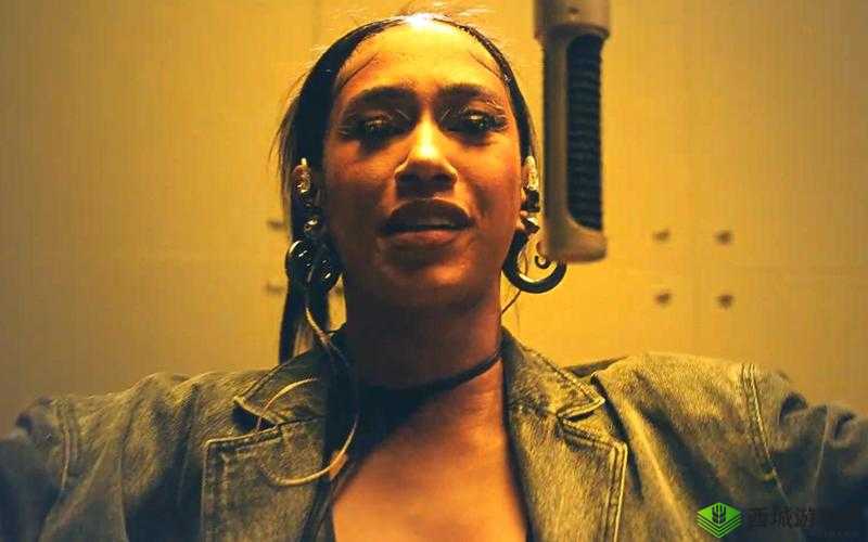 美国暴躁女 RAPPER：震撼嘻哈舞台