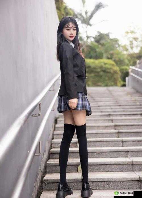 两根绳子引发的时尚热潮：jk 裙子的独特设计之美