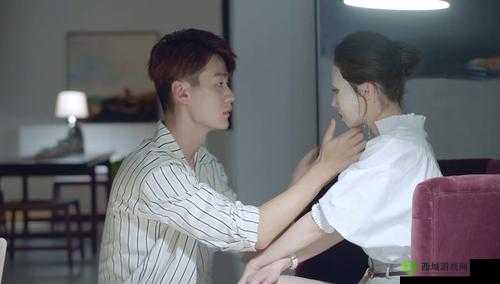 一边摸一边敷面膜电视剧之剧情解析