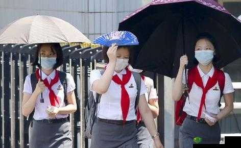 从校服衣袖看到葡萄怎么办:是误会还是另有隐情?