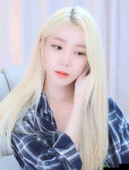 小猪草莓丝瓜深夜尽情释放自我