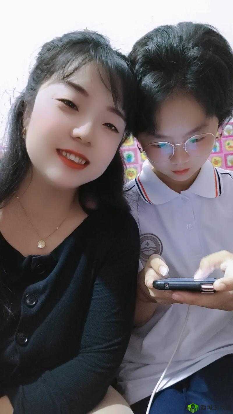 嘿我的宝贝宝贝:你今天的妆很 OK