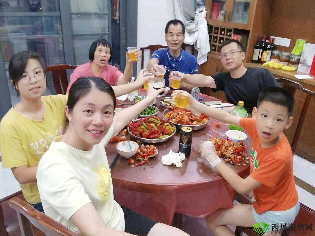 朋友夫妻来我家住在一起了:温馨的相聚时光