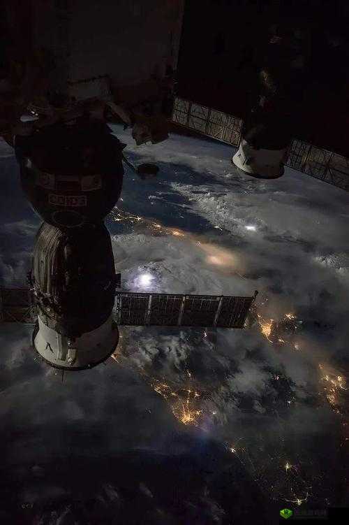 弹射升空震撼瞬间：截图预览带你领略太空奇景