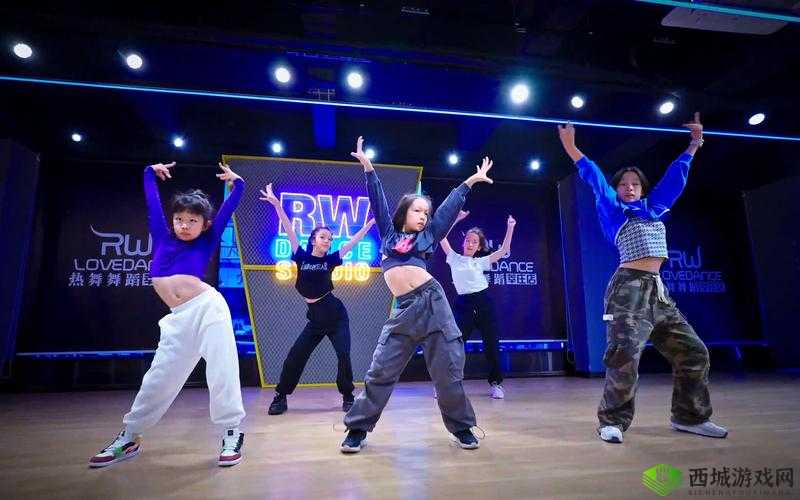 14 岁女生学 hiphop:舞动青春