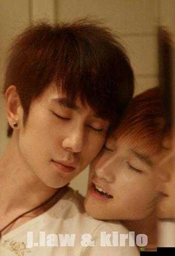 两个男生的激情之约