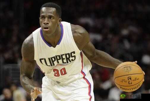 黑又硬巴斯狂砍 3714 创惊人纪录