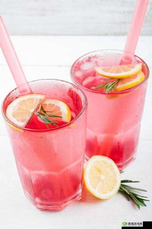 草莓丝瓜芭乐鸭脖奶茶:多样美味的奇妙组合