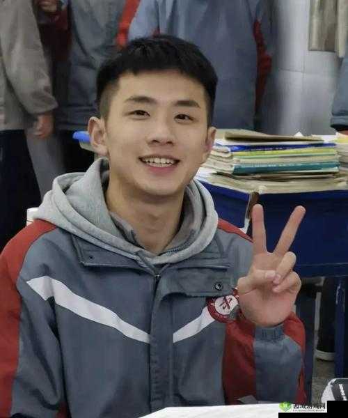 体育生和小可爱每天都吃很多饭呀