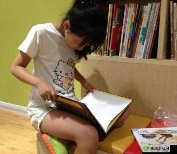 17 岁女孩躺父亲腿上睡觉是否合适