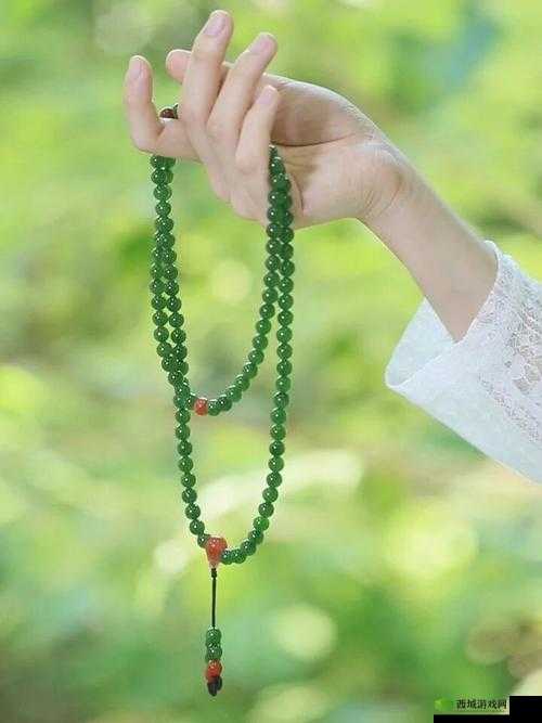 一颗一颗的放入佛珠文:静享时光中的禅意