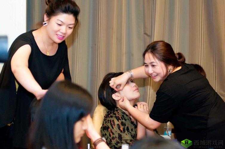 一边亲一面膜下-独特的互动体验活动