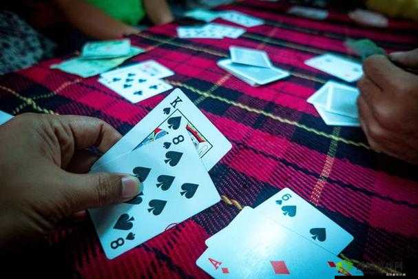 打扑克剧烈运动：一场独特的牌桌较量