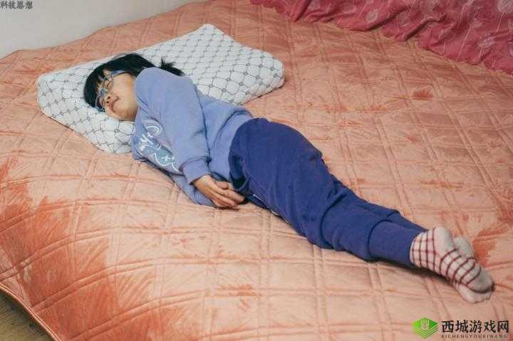 刚入睡时感觉巨大东西在动