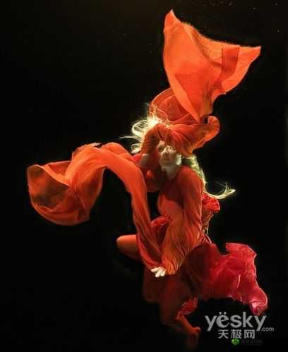 丫丫人体艺术:展现生命之美