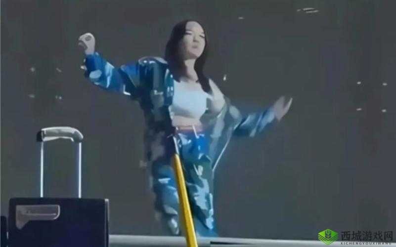 51 吃瓜群众 fun 军训跳舞精彩呈现