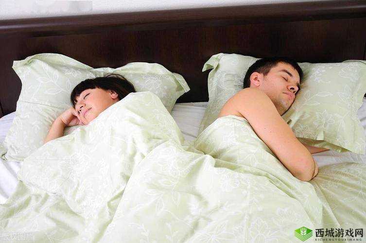 缠吻风 1v2h:极致情感纠葛