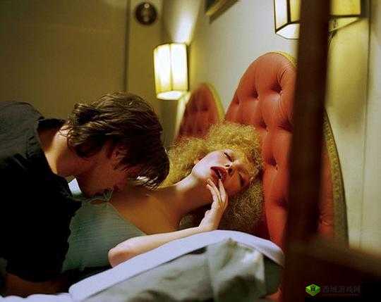 海角乱：激情与诱惑的交织