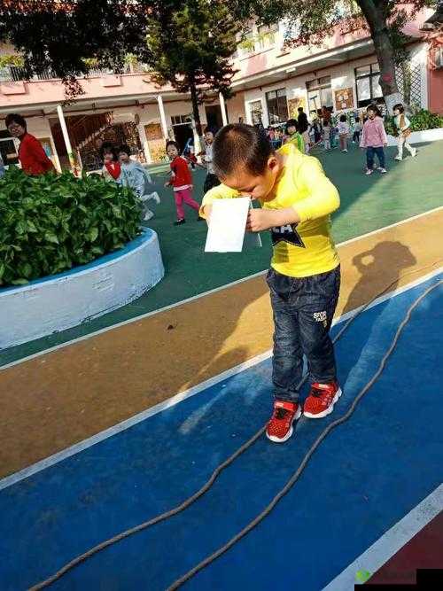 抬头镜子接合处玩法：镜子游戏的独特视角