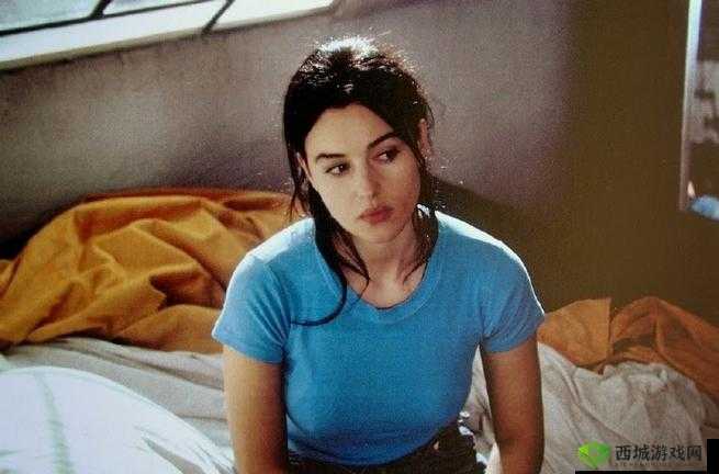 莫妮卡经典非常公寓:一场情感纠葛