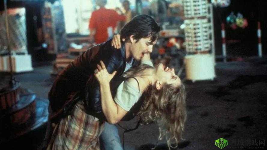 欧美风高级情侣 id:遇见你爱意汹涌 看世间万物都浪漫心动