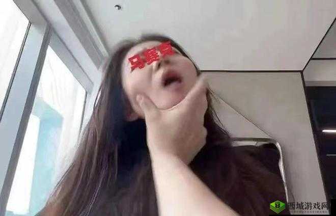 张律渝和吕总落地窗图片：背后的故事