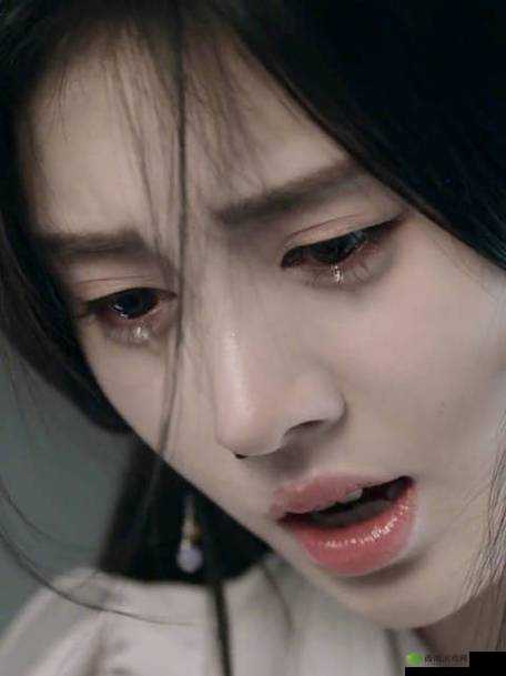 鞠婧祎哭着说不能再生孩子:背后的故事