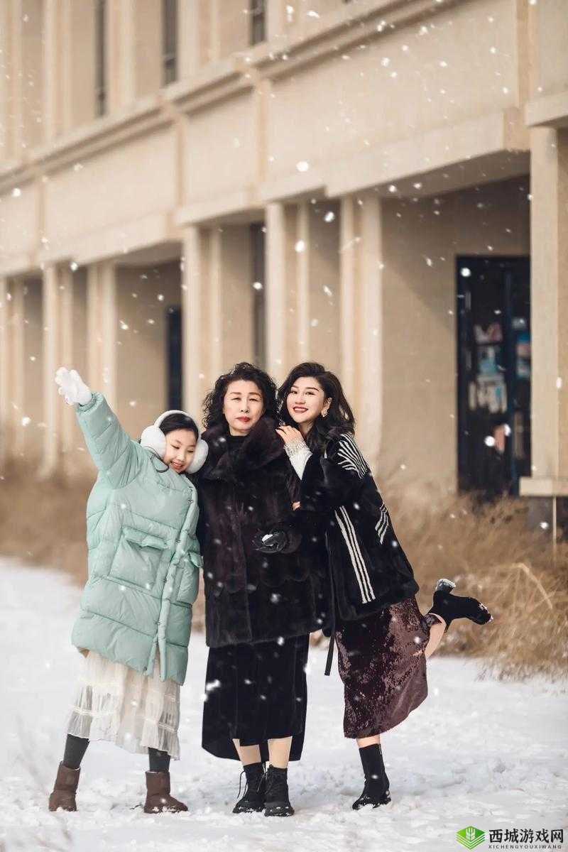 妈妈闺蜜住我家:最火的不是房子,是亲情