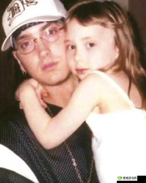 eminem女儿Whitney的当前状况如何:令人关注