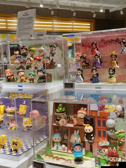 带玩具逛街时突然按下按钮:一段充满惊喜与意外的奇妙之旅