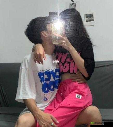 女生坐男生腿上,睾丸疼正常吗?专家解答