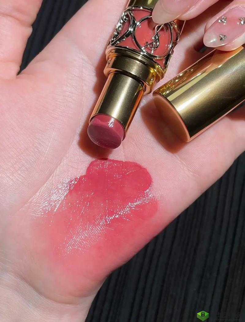 YSL 水蜜桃色口红推荐 857 :让你美出天际的绝佳选择