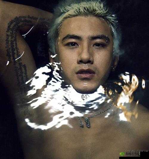 狼友专看:一起探索男性私密世界