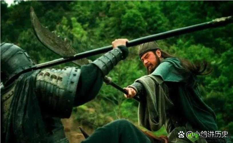 手握两座高耸之山,展现非凡气魄与力量