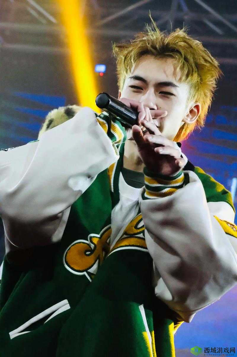 台湾女 RAPPER18 岁:用音乐诉说青春梦想与成长故事