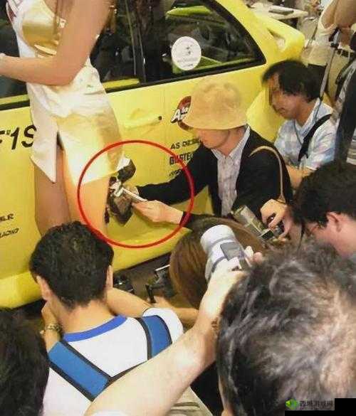 国产女厕所盗摄老师厕所嘘嘘事件引争议:道德与隐私的边界何在?