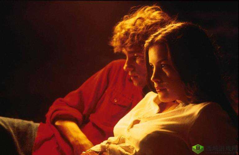 激情燃烧的夜晚:探索成人世界的激情与欲望