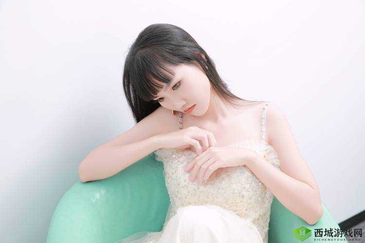 亚洲大尺码度引领时尚新潮流:展现独特魅力与自信风采