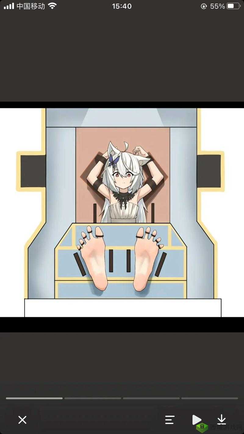 爆笑捏脚心女生版:被挠脚心的女生们的搞笑反应